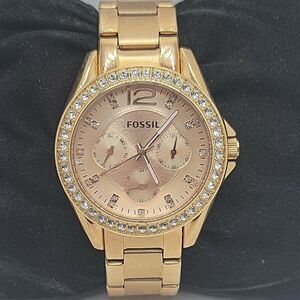 Fossil Riley ES2811 Women's Rose Gold Stainless Steel Analog Dial Watch DE160